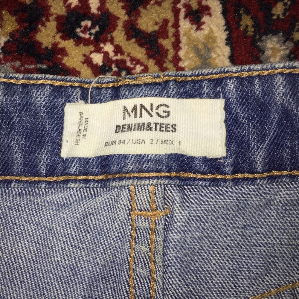 Mango MNG denim shorts with frayed bottoms - Picture 2 of 3